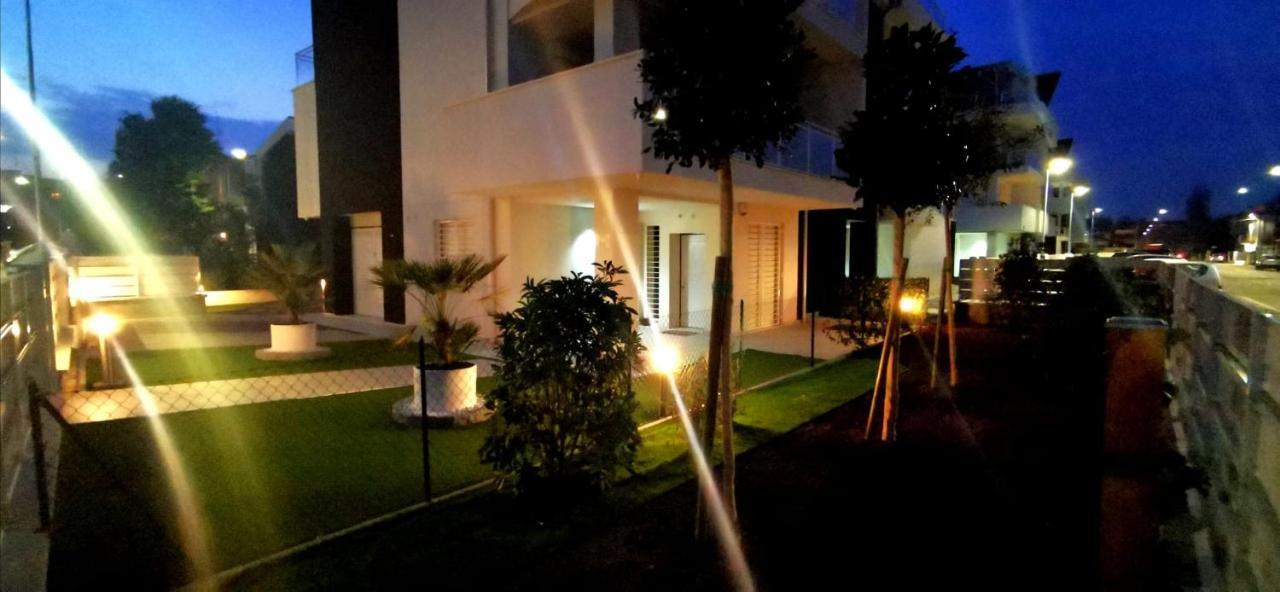 Maisonette Modena Park מראה חיצוני תמונה
