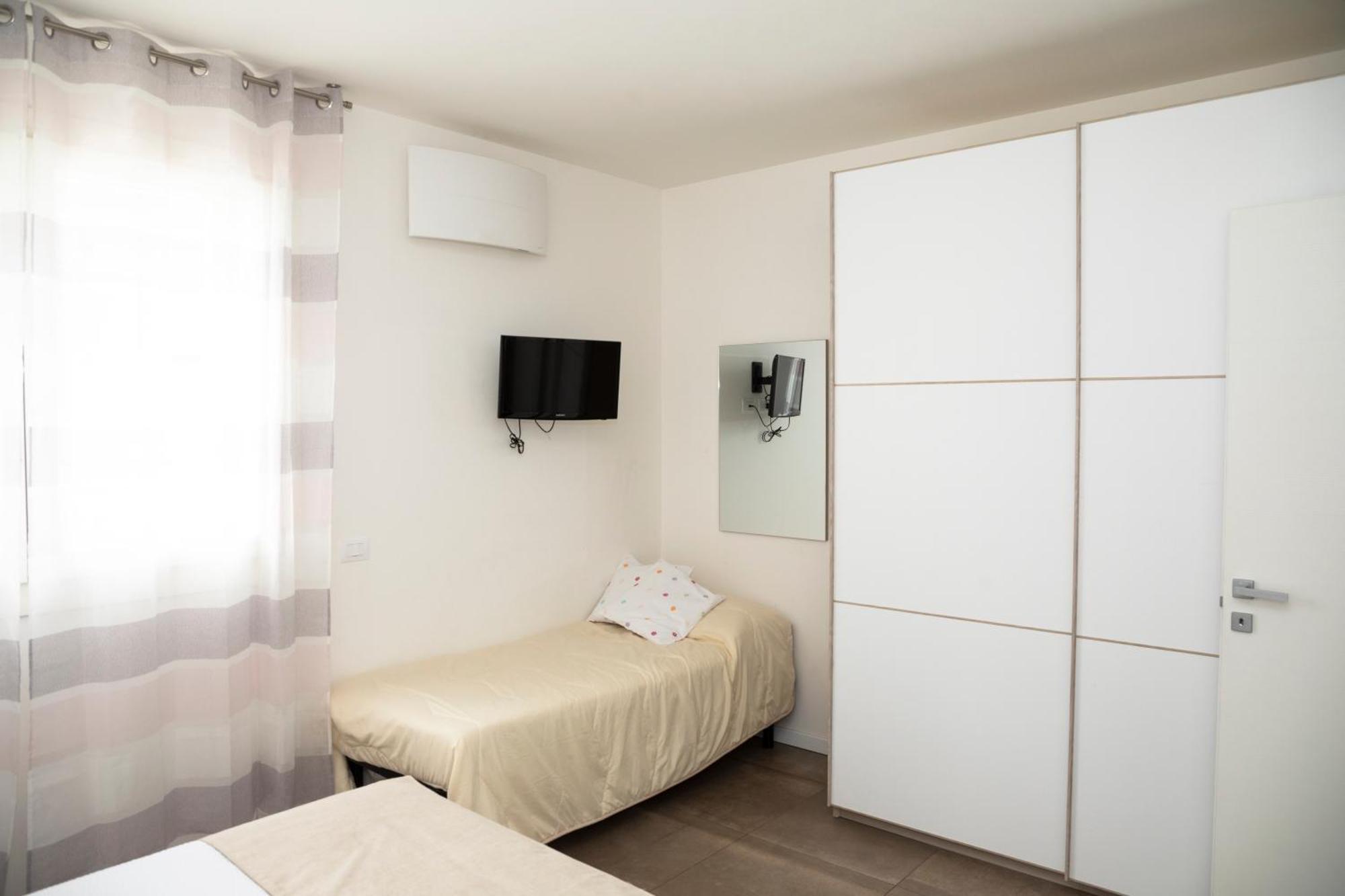 Maisonette Modena Park מראה חיצוני תמונה